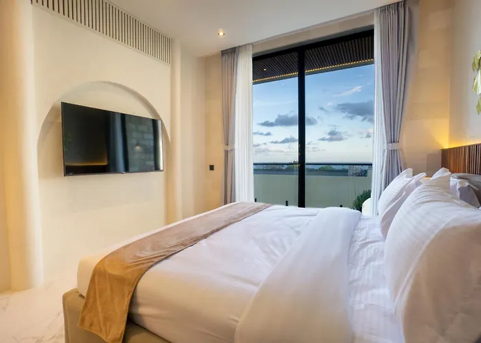 Apartahotel White By Iji 4*